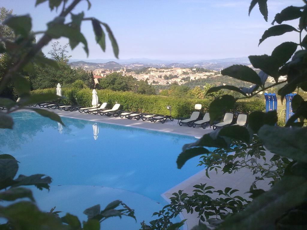 Hotel Camping Pineta Urbino Exteriér fotografie