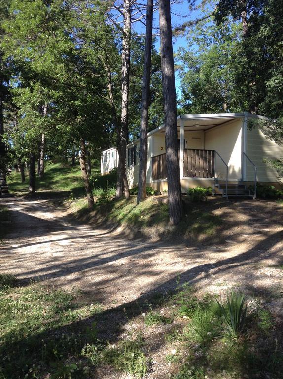 Hotel Camping Pineta Urbino Exteriér fotografie